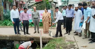 ঝালকাঠি শহরে ৯ খালের সীমানা পিলার স্থাপন কাজের উদ্বোধন